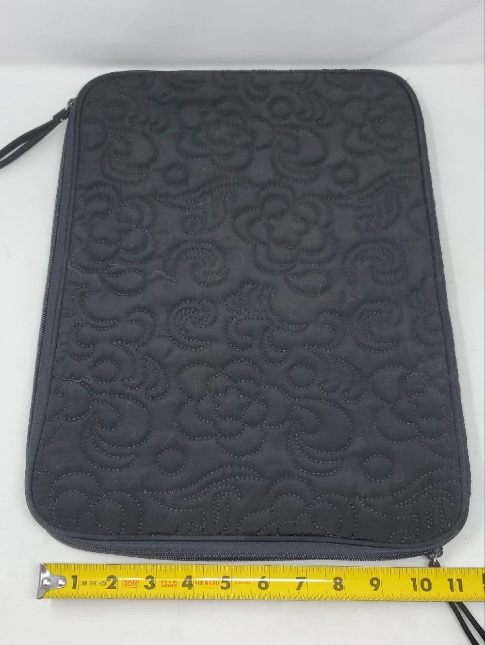 Vera Bradley Black Sleeve with Green and White Floral Padded Lining